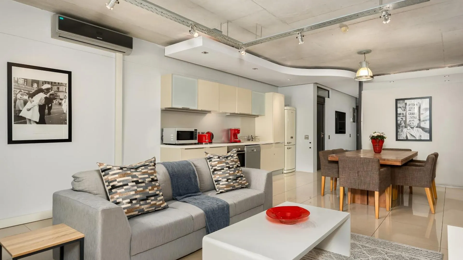 Metropolis Apartments ケープタウン
